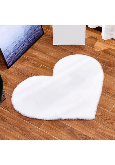 Sarar Post Peluş Kalpli Halı Kar Beyaz