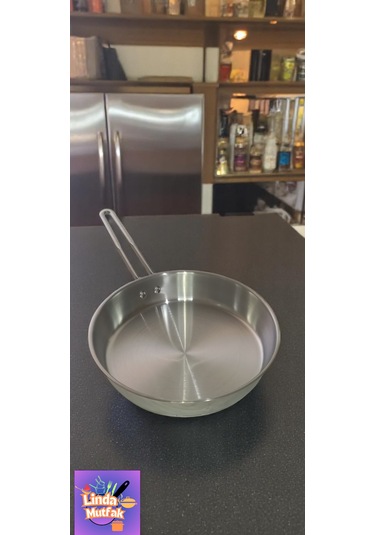 Akdeniz 24 Cm Metal Kulplu Çelik Tava