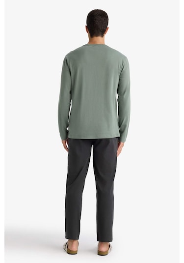 Defacto Pijama Takımı Regular Fit Baskılı Uzun Kollu Üst Uzun Alt D0940ax25aukh430 Haki Defacto Pijama Takımı Regular Fit Baskılı Uzun Kollu Üst Uzun Alt D0940ax25aukh430 Haki