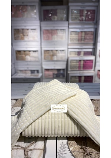 Saraylı Home Merinos Modern Line Yatak Örtüsü Beyaz