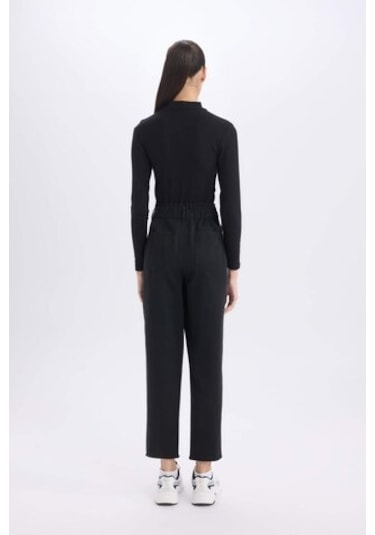 Defacto Paperbag Gabardin Kumaş Pantolon Cepli Standart Paça Gabardin Pantolon S2790az25spbk81 Siyah Defacto Paperbag Gabardin Kumaş Pantolon Cepli Standart Paça Gabardin Pantolon S2790az25spbk81 Siyah