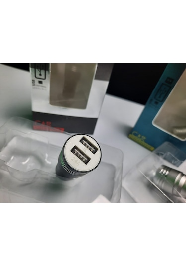Araç Hızlı Şarj Aleti Oto Çakmaklık Araba 2.4A Usb Çift Girişli Siyah