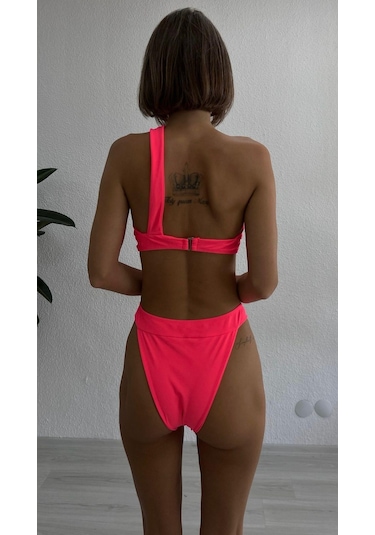 BMD One Luxury Bikini 001