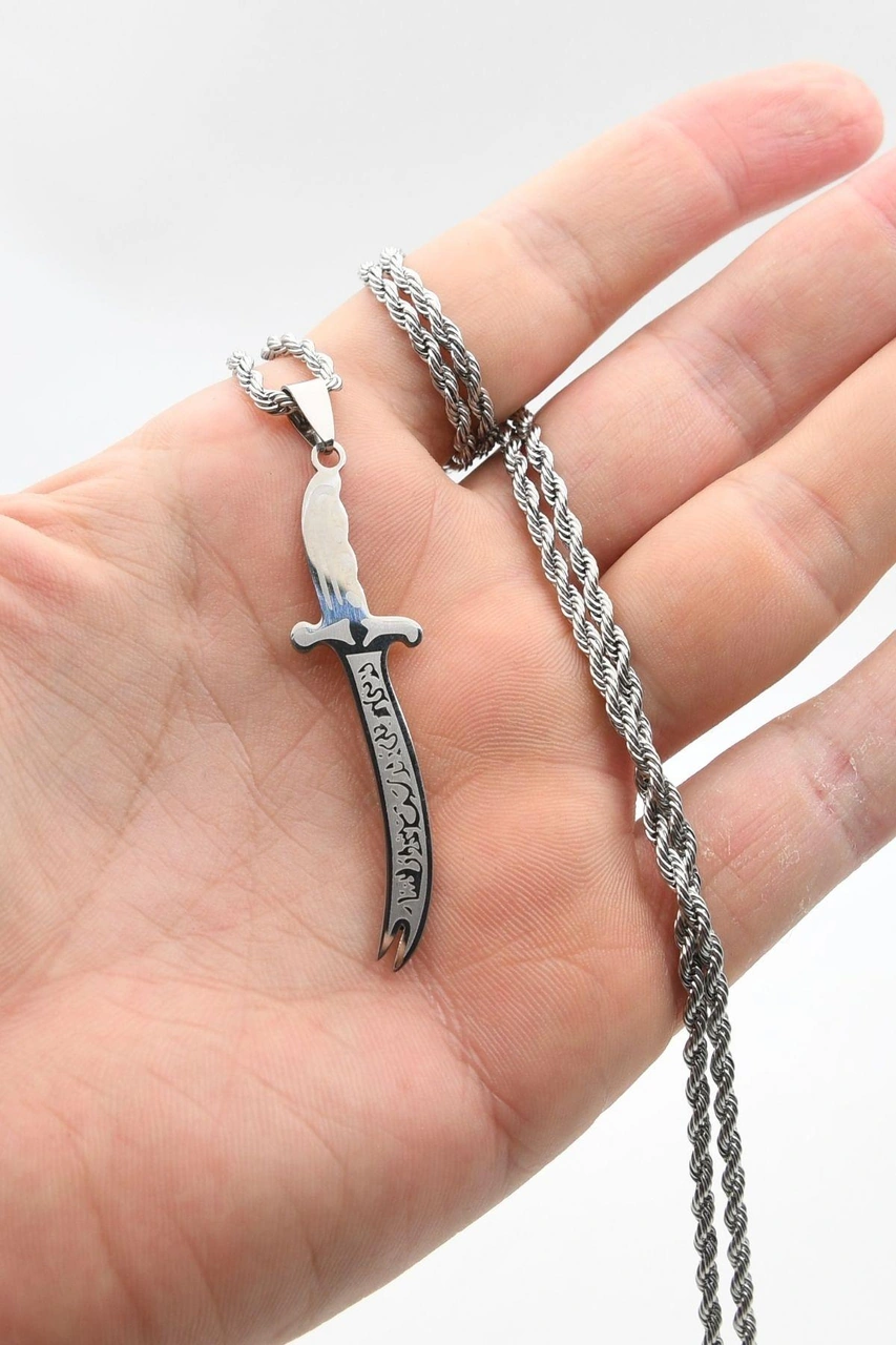 La Feta İlla Ali La Seyfe İlla Zülfikar Yazlı Kolye Paslanmaz Çelik Zincir 3mm 902304 Gümüş