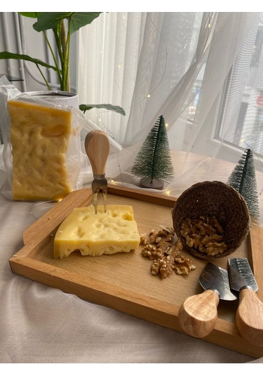 Yeke Kişi Kars Gravyer Peyniri 250 G