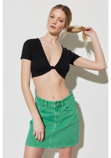 Regular Fit Normal Kesim V Yaka Siyah Crop Bluz Siyah