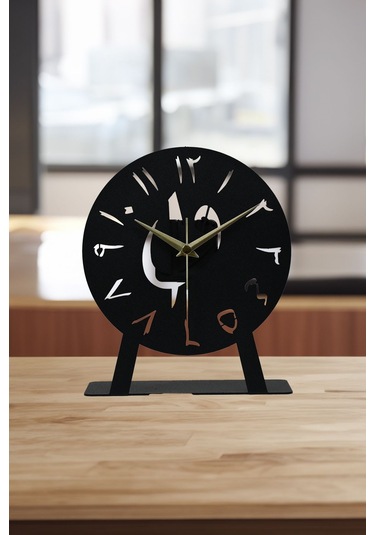 Elif-vav Model Metal Lazer Kesim Akar Sessiz Mekanizmalı Masa Saati Siyah