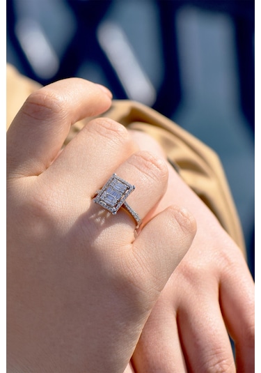 0.80 Ct Modern Tasarım Baget Kare Tektaş Yüzük