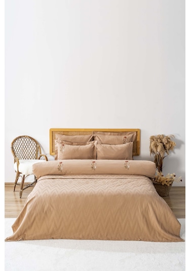 Noris Camel Çift Kişilik %100 Pamuklu Nakışlı Nevresimli Pike Takımı - 7 Parça Çeyiz Seti