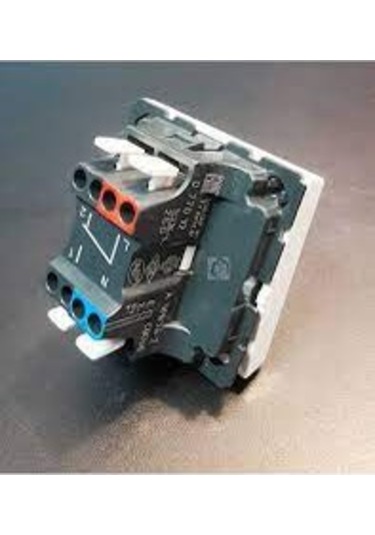 077012 Legrand Sistem Armada Işıklı Vavien 2Modül 10A - 250V Bey