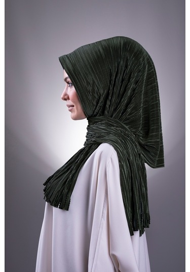 Zümrüt Pratik Hazır Geçmeli Tesettür Eşarp Fukuro Piliseli Saçakl Zümrüt