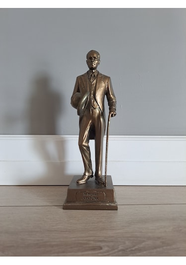 Şapkalı Atatürk Heykeli Biblo - Orta Boy
