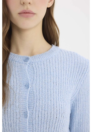 DeFacto Slim Fit Dar Kesim Bisiklet Yaka Düğmeli Triko Hırka E4613AX25SPBE696 Mavi