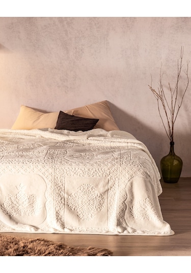 Madame Coco Rochelle Vizon Emboss Çift Kişilik Battaniye - Ekru 1kbatc0436çift Kişilik-ekru