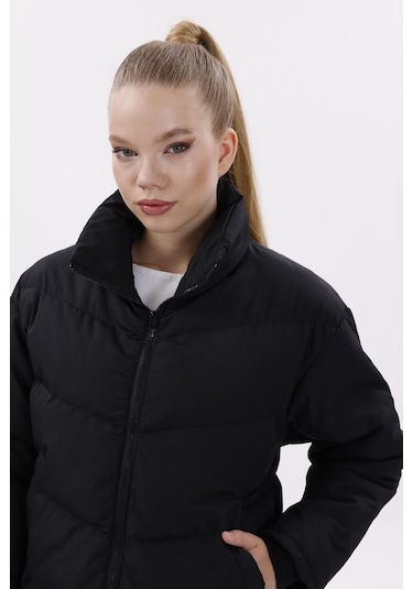 Kadın Dolgulu Puffer Mont - Yüksek Yaka, Suya Dayanıklı Siyah
