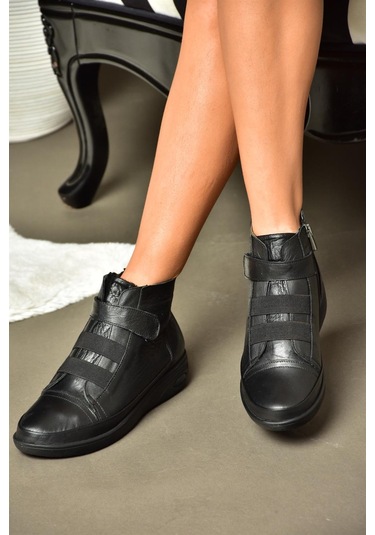 Fox Shoes R555001103 Siyah Hakiki Deri Comfort Ortopedik Taban Kadın Bot Siyah-hakiki Deri Siyah