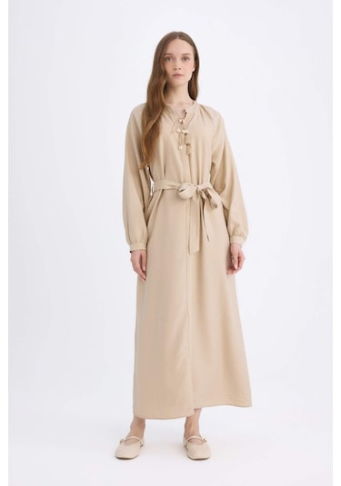 DeFacto Relax Fit Hakim Yaka Uzun Kollu Kuşaklı Maxi Tesettür Elbise D7322AX25SPBG775