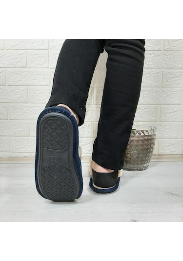 Ucc Lacivert İçi Kürklü Ev İçi Tüylü Misafir Terliği 001