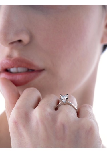0,52 Karat Idl Sertifikalı Tektaş Pırlanta Yüzük-818