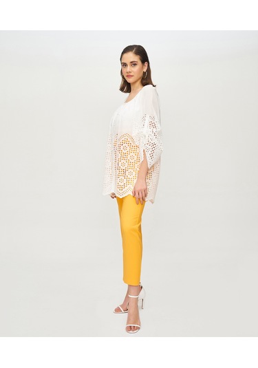 Kadın Pamuk Gömlek Ajurlu Detaylı, Rahat Kalıp Yazlık Tasarım Ekru