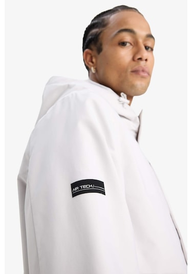 Defacto Defactofit Su İtici Regular Fit Kapüşonlu Fermuarlı Yağmurluk C6047ax25augr522 Gri Defacto Defactofit Su İtici Regular Fit Kapüşonlu Fermuarlı Yağmurluk C6047ax25augr522 Gri