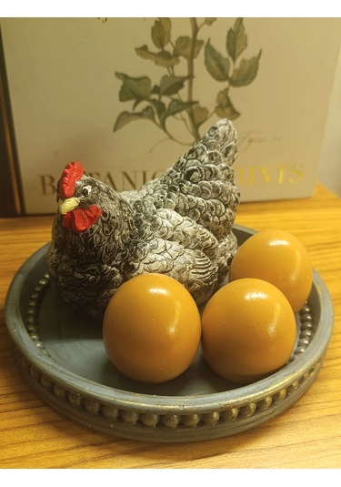 Artepieza Dekoratif Tavuk Ve Yumurtalar Tepsili Biblo Set - Bereket Ve Bolluk Temalı Gri Tavuk Figürü 1 Adet