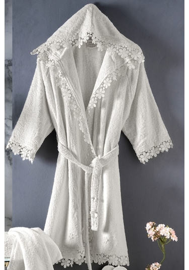 Güvenal Liya 8 Parça Kutulu Çeyizlik Dantelli Bornoz Seti Bornoz Havlu Havlu Seti Çeyiz Ev Tekstili 1 Krem