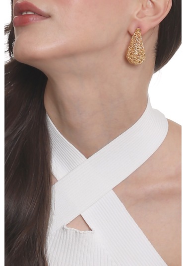 Labalaba Kadın Telkari Görünümlü Çiçek Motifli Çivili Model Damla Formlu Küpe - Altın Altın