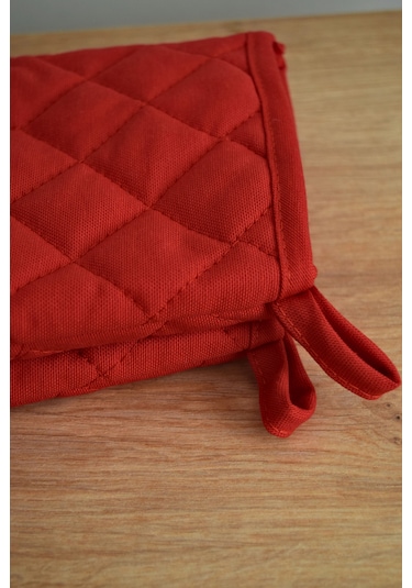 Kırmızı Yanmaz Ve Isıya Dayanıklı 2 Fırın Eldiveni Ve 2 Tutacak