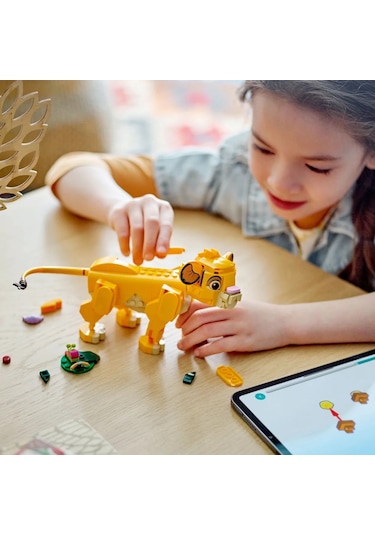 LEGO® Disney Yavru Aslan Kral Simba 43243 - 6+ Oyuncak Yapım Seti (222 Parça)