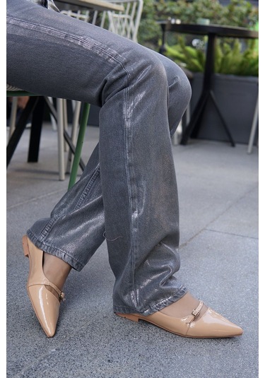 Monti Sivri Burunlu Toka Detaylı Babet Ten Rugan