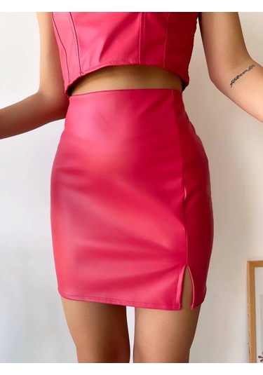 Tek Yırtmaçlı Arkadan Fermuarlı Deri Etek Fuşya S24475 Fuşya