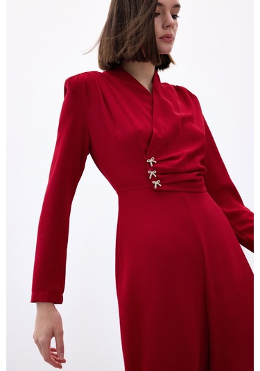 Sateen Fiyonk Aksesuarlı Krep Tulum - Kırmızı-136702 Kırmızı
