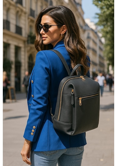 Kadın Deri Sırt Çantası Gold Detay Geniş Hacimli Altın Fermuarlı Siyah - Altın