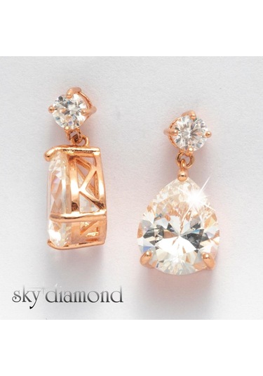 Sky Diamond Damla Montür Vidalı Küpe Gümüş