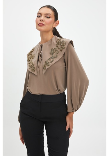 Parıltılı İşlemeli Zarif Yaka Tasarımlı, Balon Kollu Şık Bluz - Özel Günler Ve Günlük Kullanım İçin İdeal Vizon Parıltılı İşlemeli Zarif Yaka Tasarımlı, Balon Kollu Şık Bluz - Özel Günler Ve Günlük Kullanım İçin İdeal Vizon