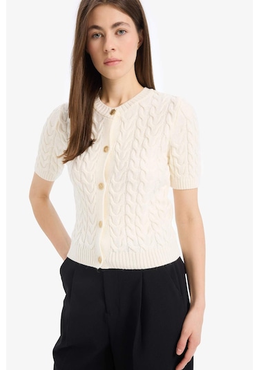 DeFacto Regular Fit Bisiklet Yaka Triko Kısa Kollu Hırka E6882AX25SMER105 Ekru