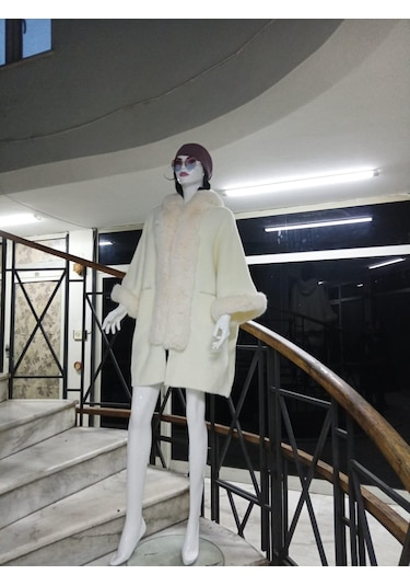 Bohem Stil İtalyan Angora Cepli Kapüşonlu Kürklü Kaban 85 Cm -8901 Ekru