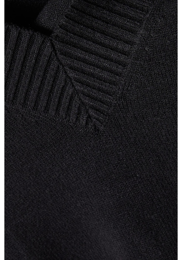 Good American Oversize Deep V Triko Kazak, Modern Rahat - Şık Kadın Stili Siyah