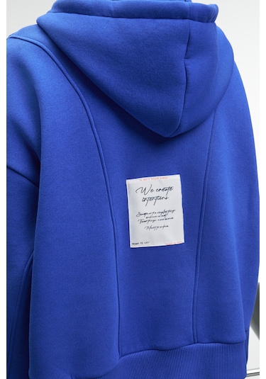 VYSELLE Kadın Önü Kesikli Metal Fermuarlı Kapüşonlu Etiket Detaylı Oversize Mavi Sweatshirt