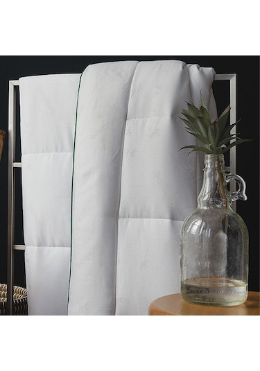 İssimo Home Premium Çift Kişilik Bambu Yorgan 195 x 215 cm Beyaz