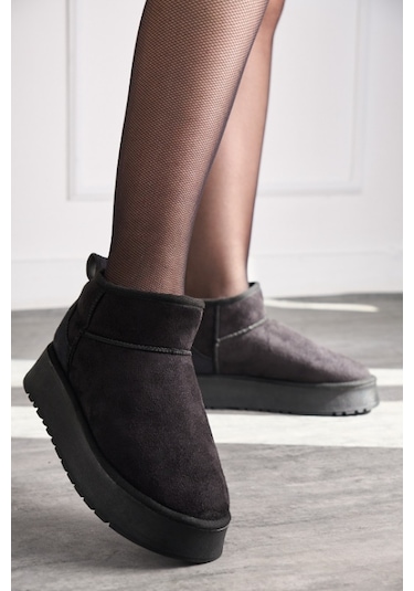 400U Kalın Taban Ultra Mini Süet Günlük Kadın Bot – Siyah