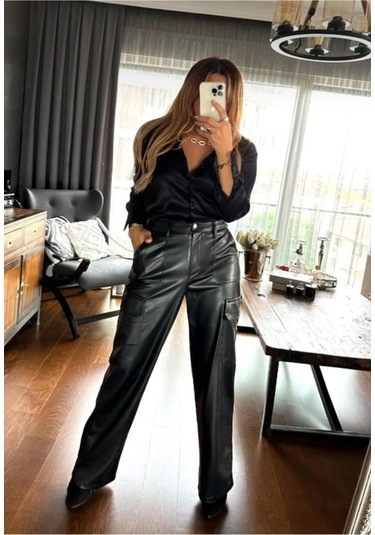 Saten Kumaş V Yaka Gömlek Siyah Siyah