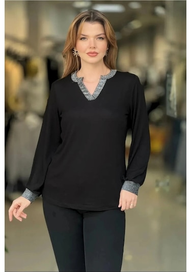 Yakası Ve Kol Uçları Simli Bluz Siyah