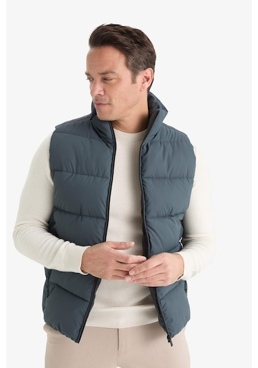 Defacto Slim Fit Dar Kesim Dik Yaka Fermuarlı Astarlı Su Geçirmez Şişme Yelek C5630ax25augn1085 Yeşil