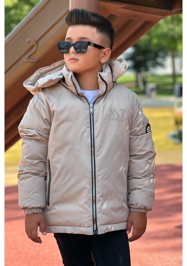 Erkek Çocuk Çıkarılabilir Kapüşonlu Baskılı Yakası Detaylı Kışlık Mont Km3501 Bej