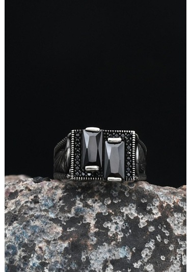 Kartal Figürlü Siyah Baget Taşlı 925 Ayar Gümüş Erkek Yüzüğü 901034