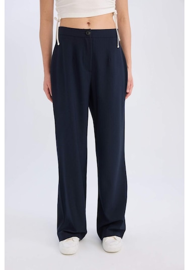 DeFacto Wide Leg Kumaş Palazzo Pantolon Normal Bel Geniş Bol Paça Cepli Standart Boy D4356AX25SPNV199