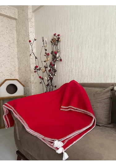 Püsküllü Çoban Dikişli Tek Kişilik Polar Battaniye 150x180 Cm Kırmızı