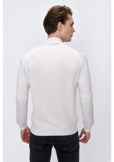 Basic Dinamik Fit Rahat Kesim Yarım Balıkçı Yaka Triko Kazak 99kc017002653 Bej